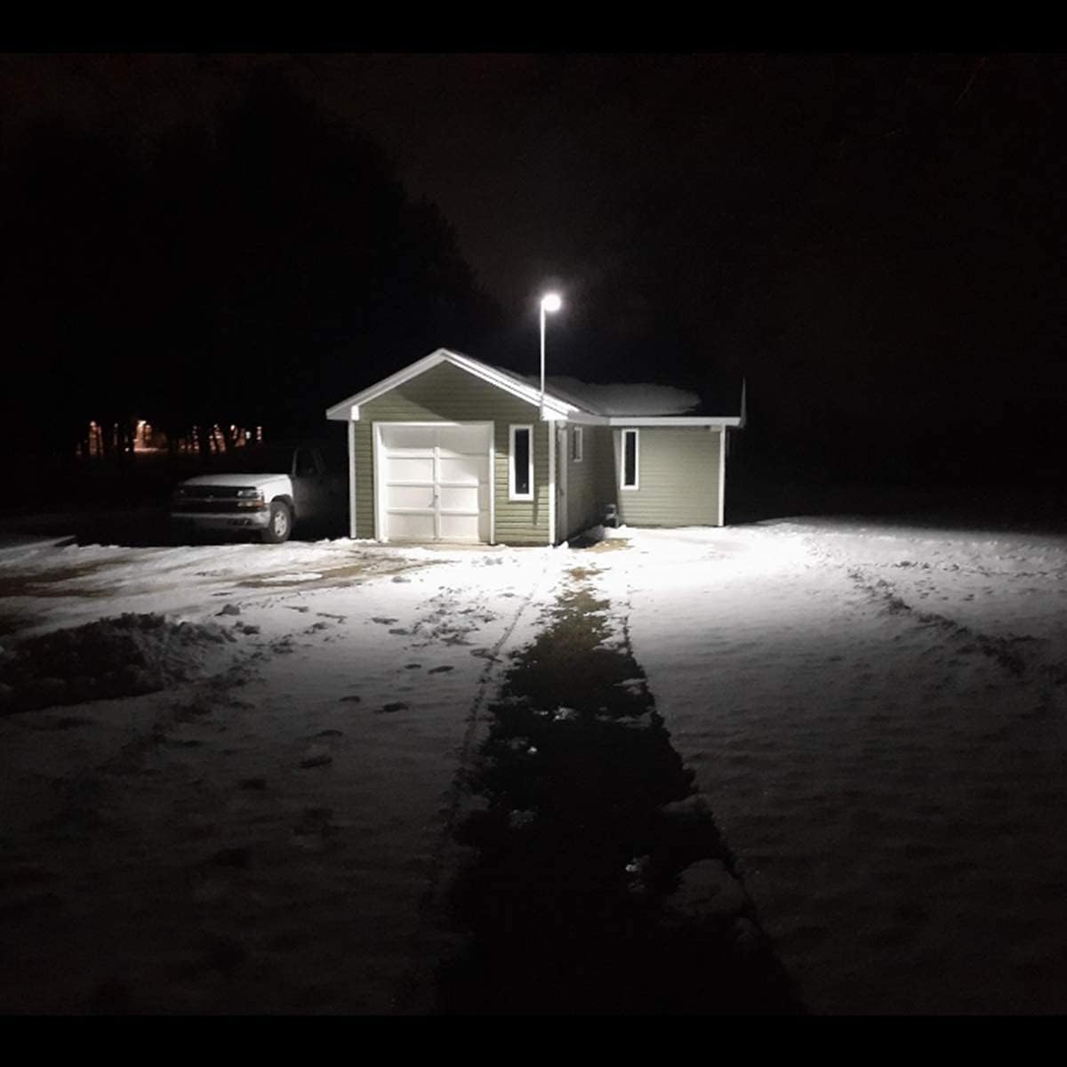 43 Watts LED Security Area Light with Photocell 5500 Lumens 5000K K421982