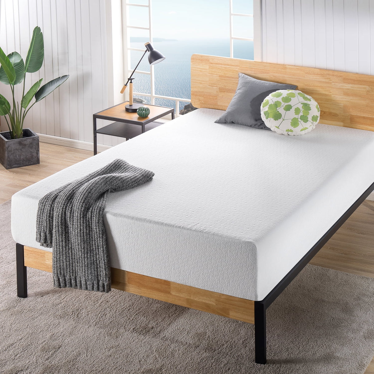 12 Memory Foam Queen Mattress Q468782