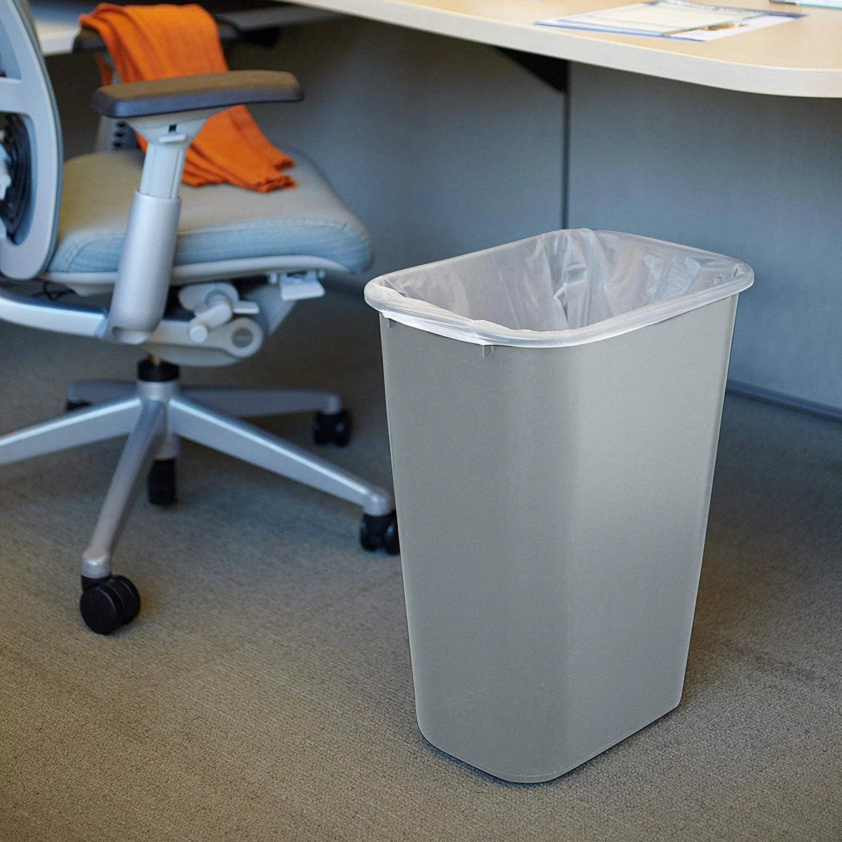 10 Gallon Gray Plastic Wastebasket X71028