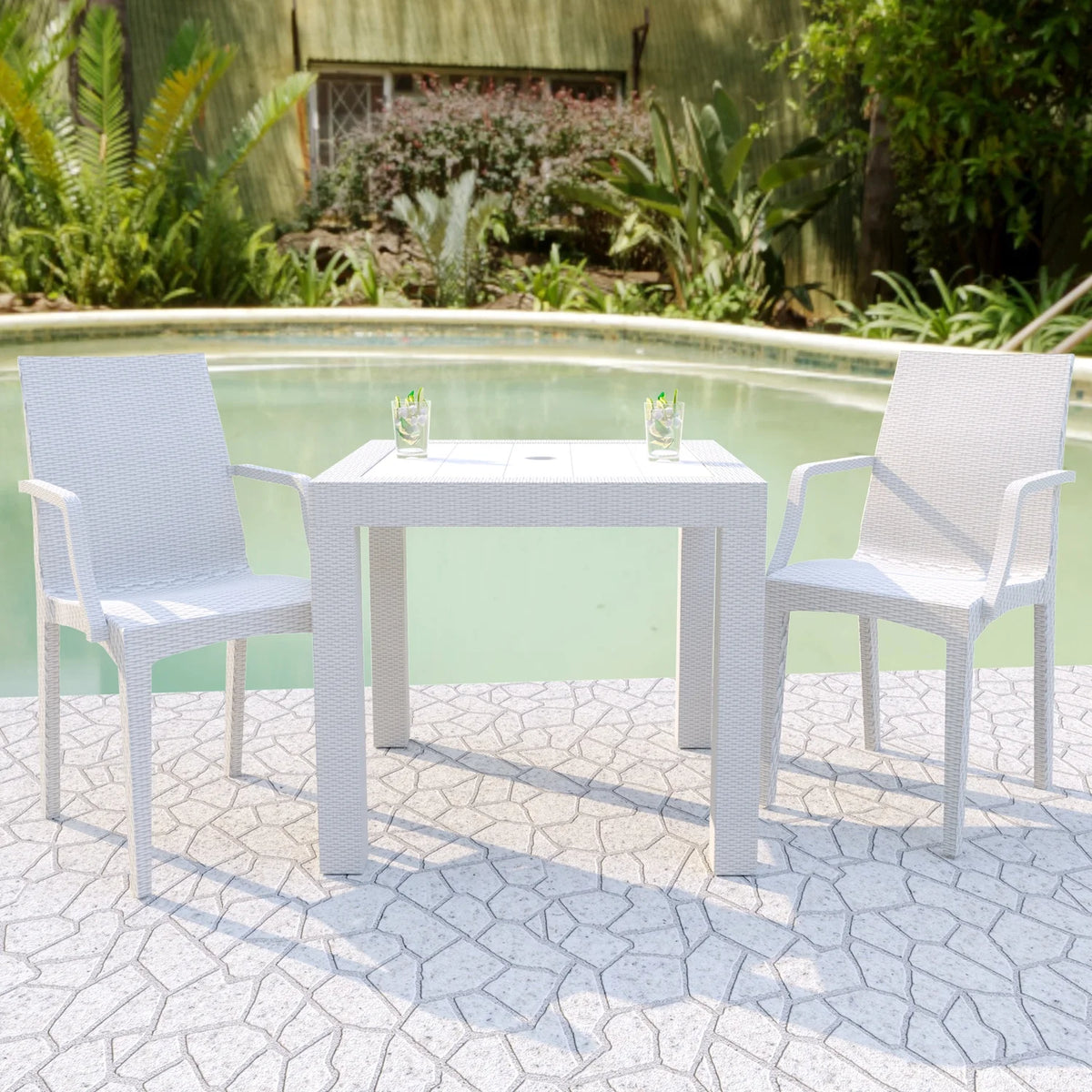 Mid-Century Indoor/Outdoor Chair M691060